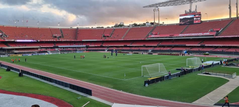 São Paulo pode igualar sua maior sequência de vitórias no Morumbi contra o Ceará