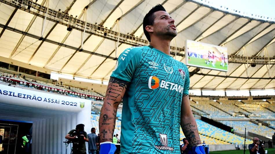Fábio destaca entrega do Fluminense em vitória sobre o Fortaleza: 'Deixamos tudo dentro de campo'