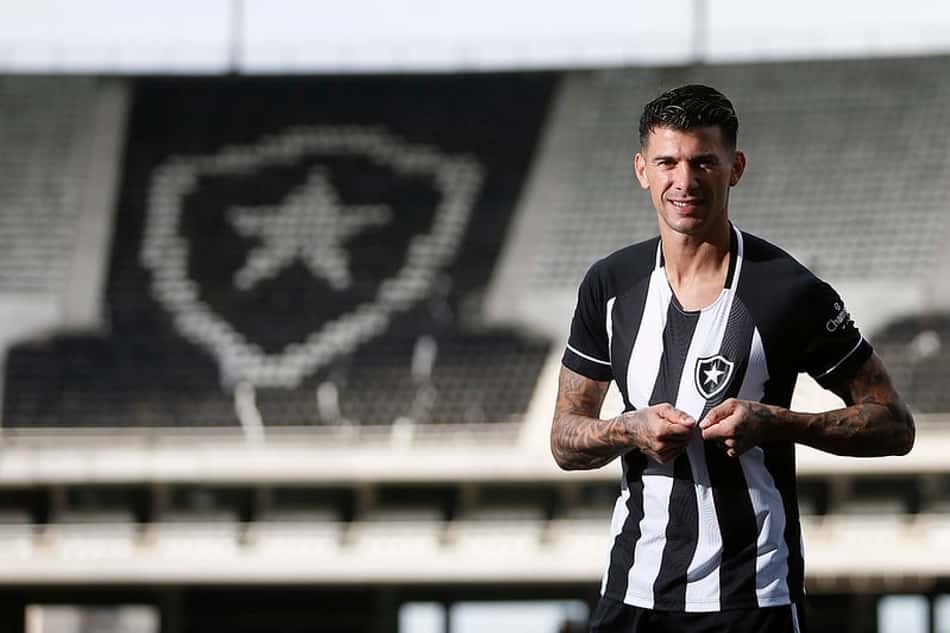 Victor Cuesta - Botafogo