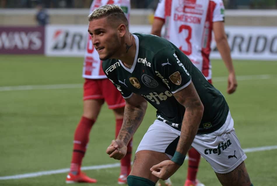 ATUAÇÕES: Com quatro gols e uma assistência, 'Navagol' é o 9 do Palmeiras