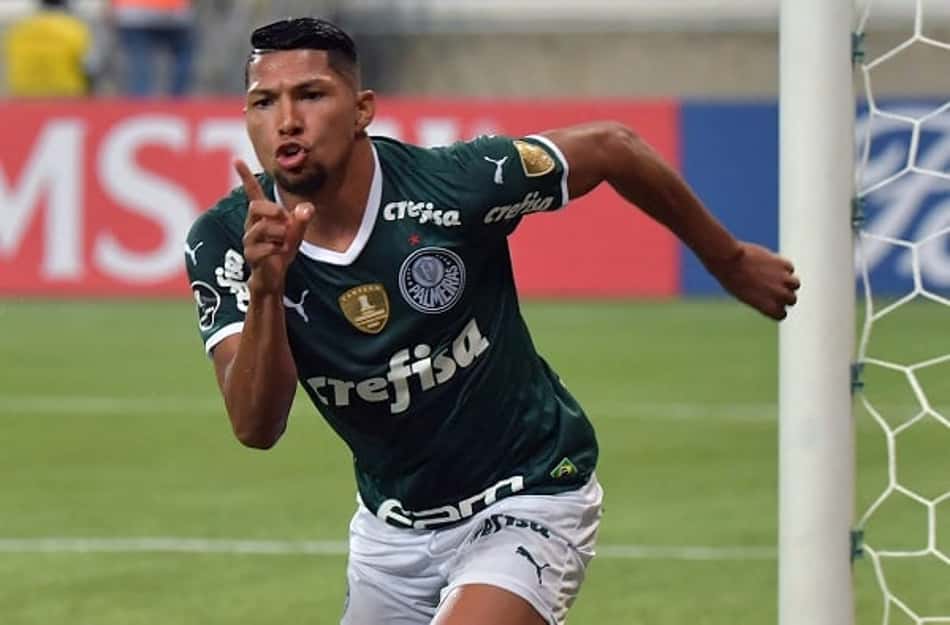 Emocionado, Rony celebra liderança na artilharia do Palmeiras na Libertadores