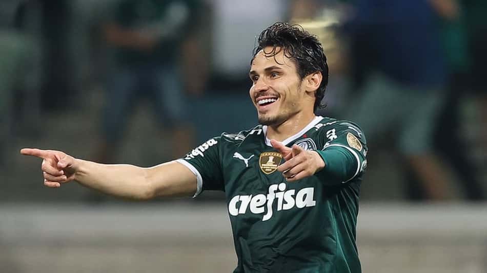Golaço de Veiga é eleito o mais bonito da segunda rodada da Libertadores
