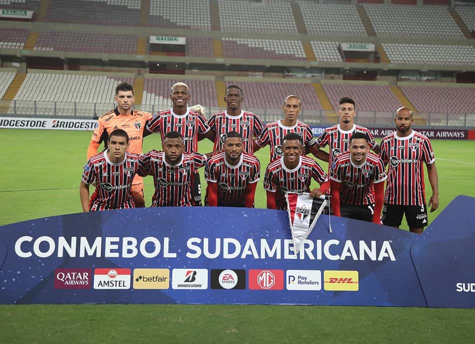 São Paulo x Everton-CHI: prováveis escalações, desfalques e onde assistir