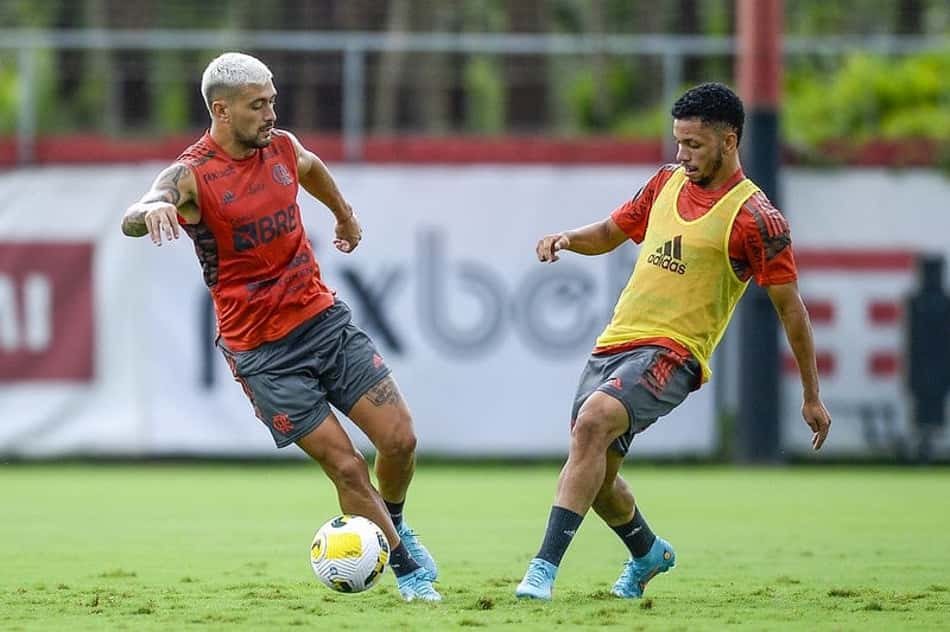 Garotos do Ninho integram treino do elenco profissional do Flamengo; veja quem são!