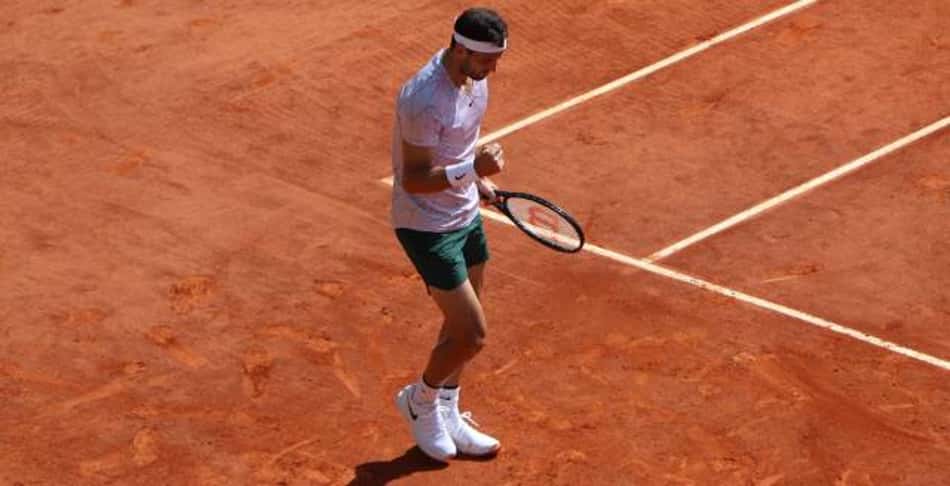 Grigor Dimitrov vibra em vitória contra Casper Ruud
