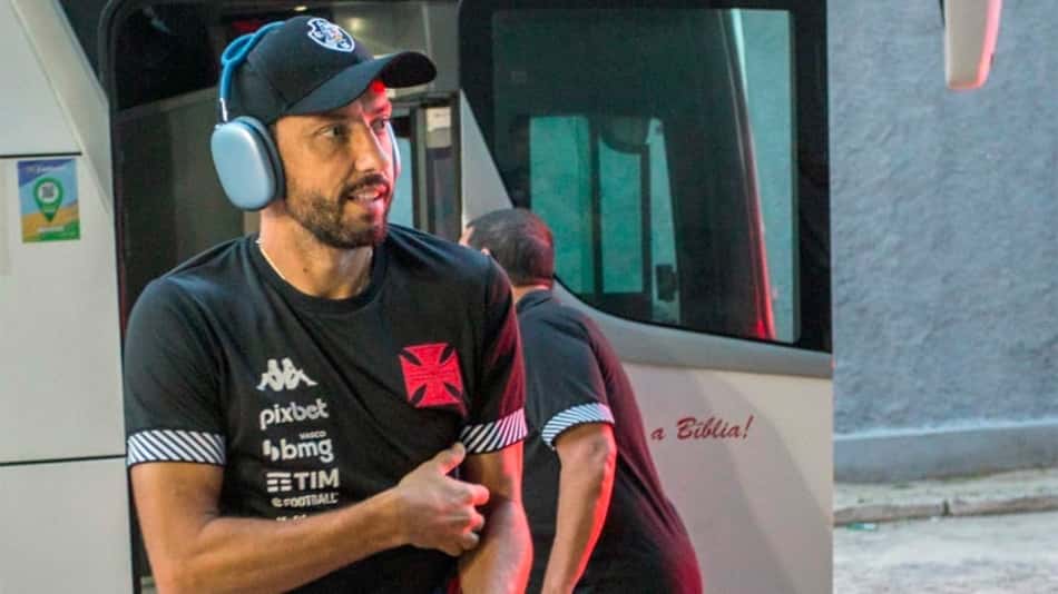 Nervos do time, dupla de destaque e repertório ofensivo: o que observar no Vasco contra a Chapecoense