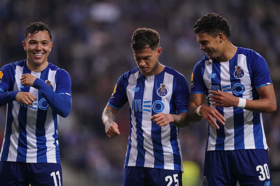 Com mais uma assistência em decisões, Pepê comemora segundo título em oito meses em Portugal