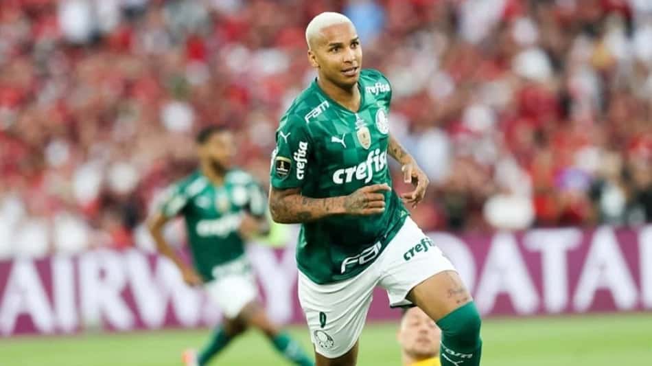 Deyverson provoca Arrascaeta após queda do Uruguai na Copa: 'Eliminados'