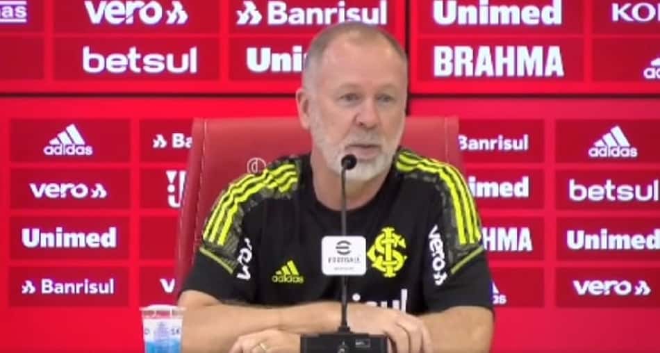 Mano Menezes pede apoio ao torcedor do Internacional para encarar o Flamengo