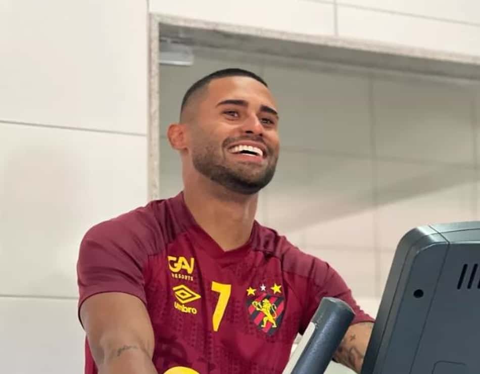 Kayke Moreno começa a trabalha com o elenco do Sport