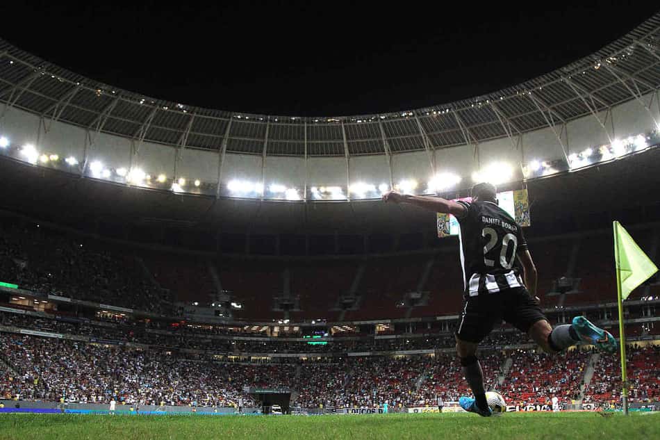Júnior elogia Daniel Borges, do Botafogo, e diz: 'Ele deveria investir na lateral esquerda'
