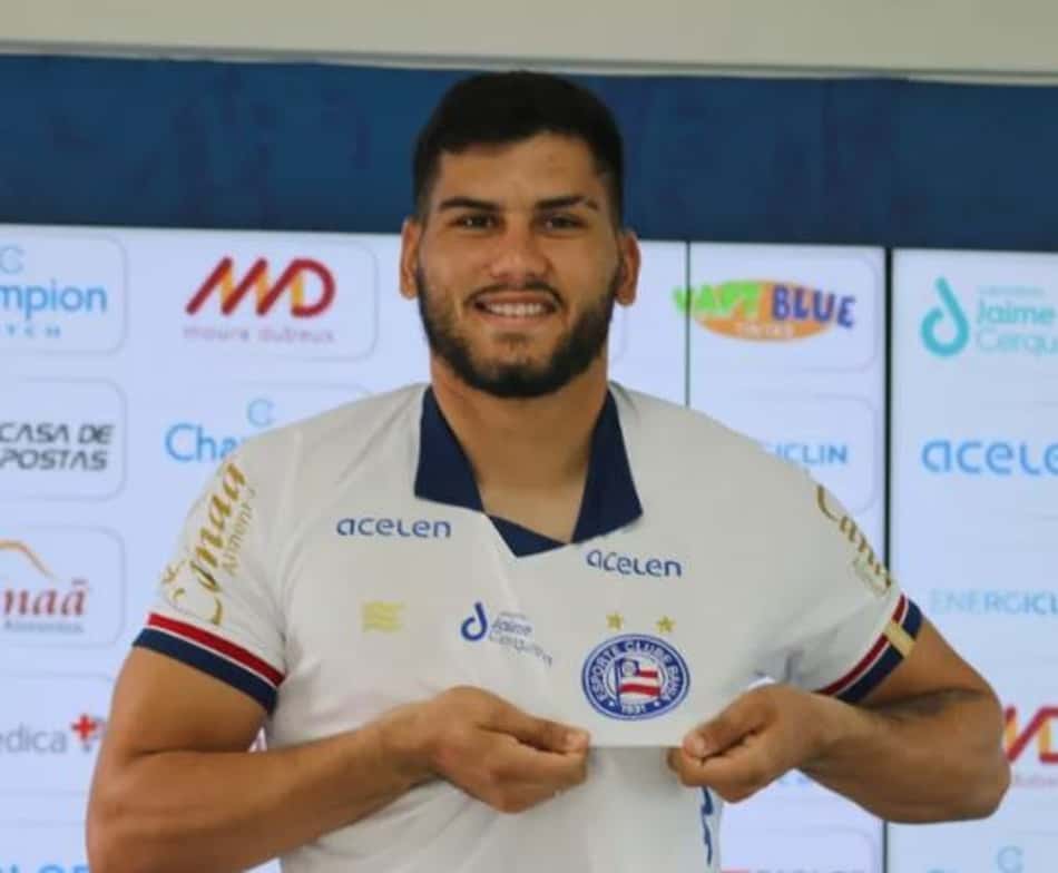 Zé Vitor é apresentado no Bahia e manda recado: 'É o maior do Nordeste'