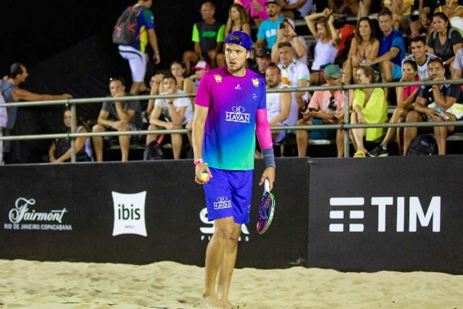 Baran é o Brasil nas semis de simples do Follow de Copacabana