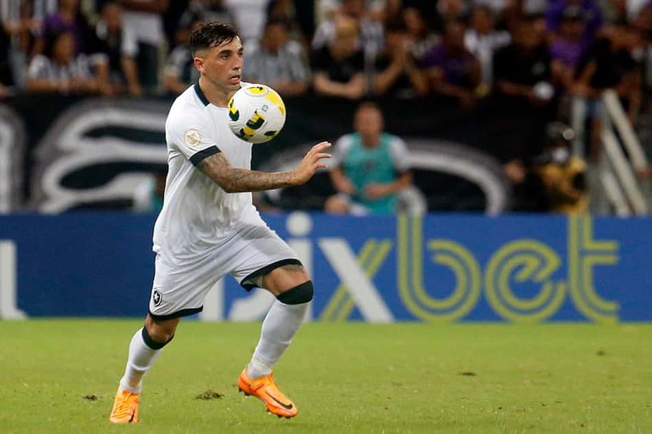 Botafogo terá dois desfalques por suspensão contra o Cuiabá, pelo Brasileirão