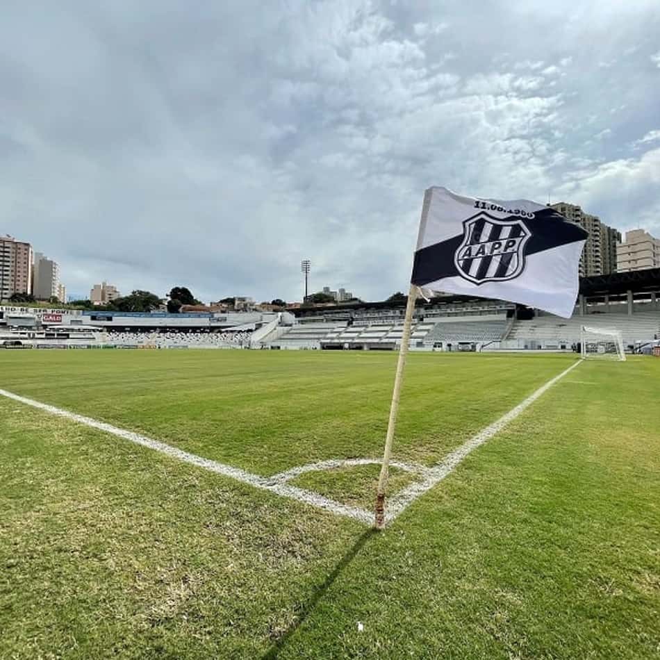 Lucca marca, Ponte Preta vence o CRB e deixa o Z-4
