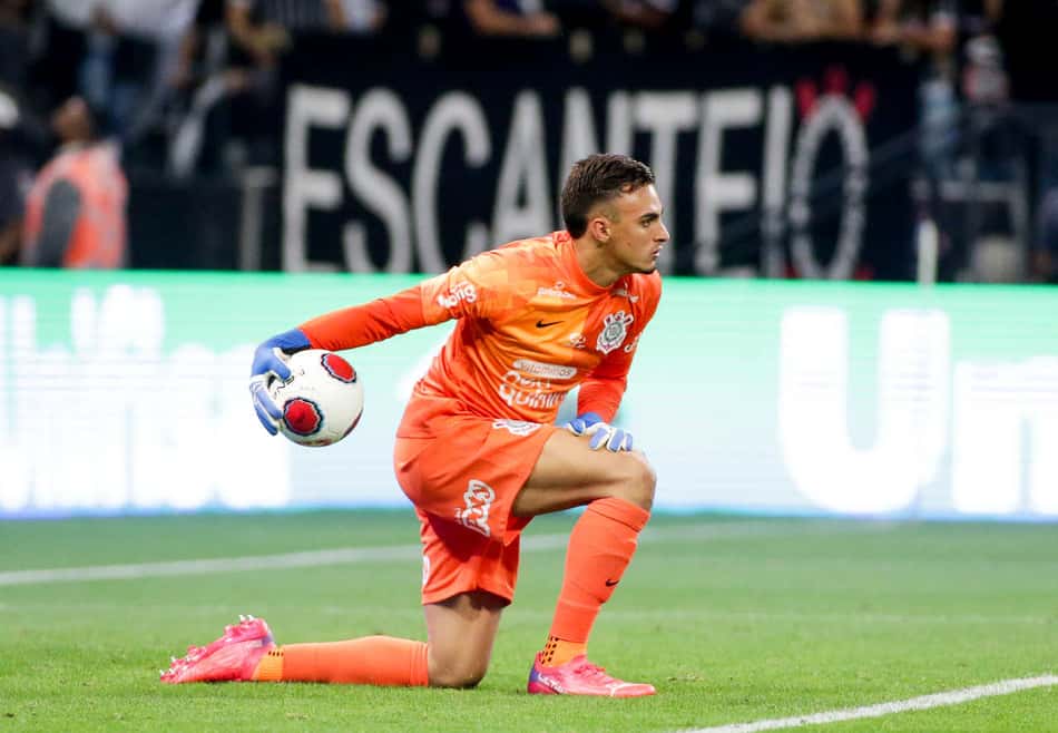 Veja trajetória de Matheus Donelli, substituto de Carlos Miguel no Corinthians