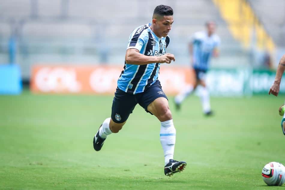 Rodrigo Ferreira valoriza acesso do Grêmio e projeta futuro