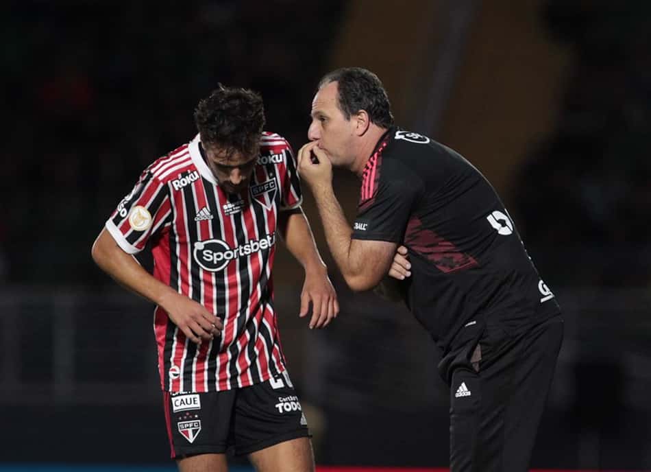 VÍDEO: Ceni fala sobre planejamento do São Paulo para jogo na Bolívia