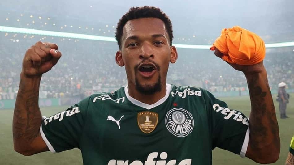 Palmeiras acerta renovação com Jailson por mais uma temporada