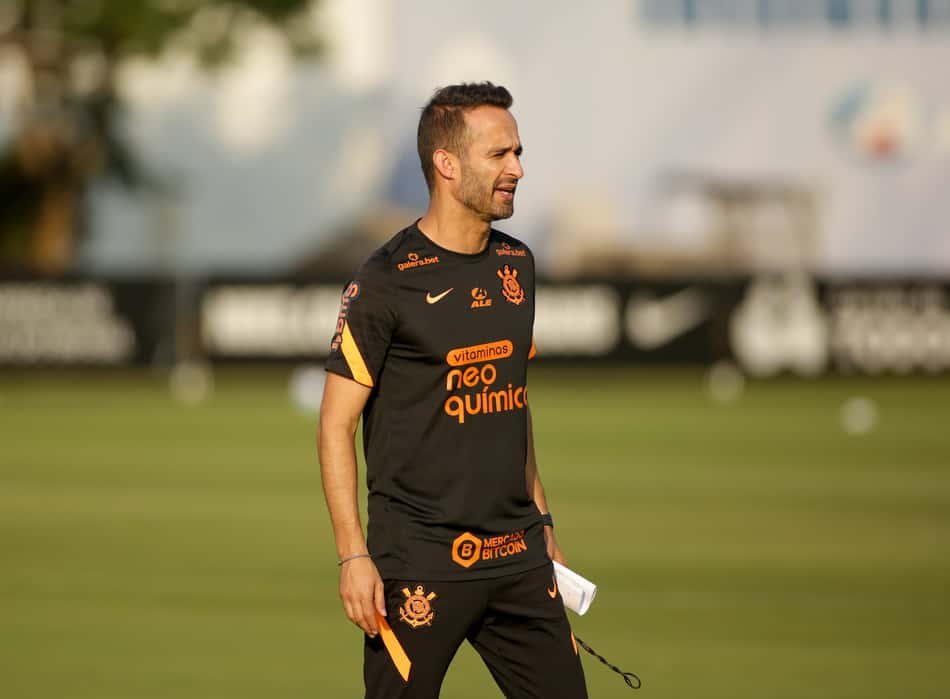 Técnico do Corinthians contra o Boca já foi o 'nerd da sala de aula' em Portugal