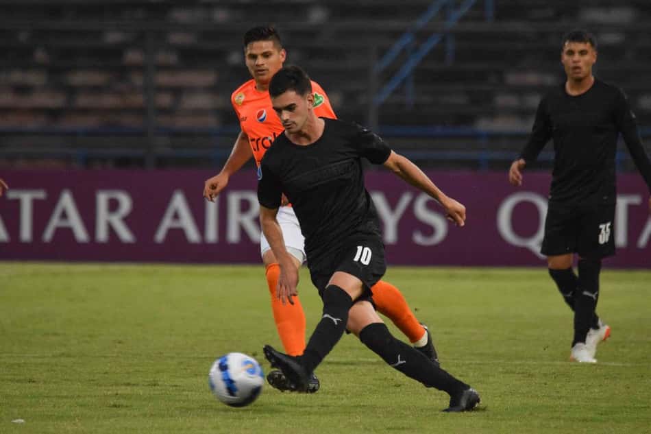 Independiente bate La Guaira e segue na cola do Ceará na Sul-Americana