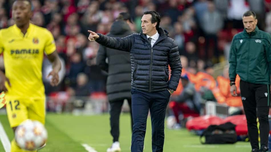 Técnico do Aston Villa dá receita para eliminar PSG na Champions e pede apoio da torcida