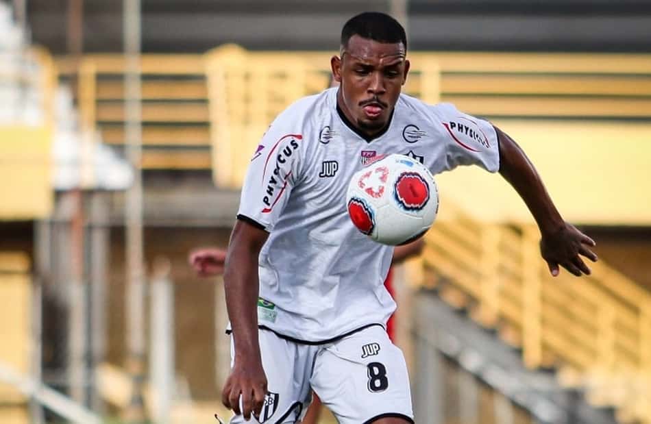 Iago garante EC São Bernardo pronto para a semifinal: 'Jogo da vida'