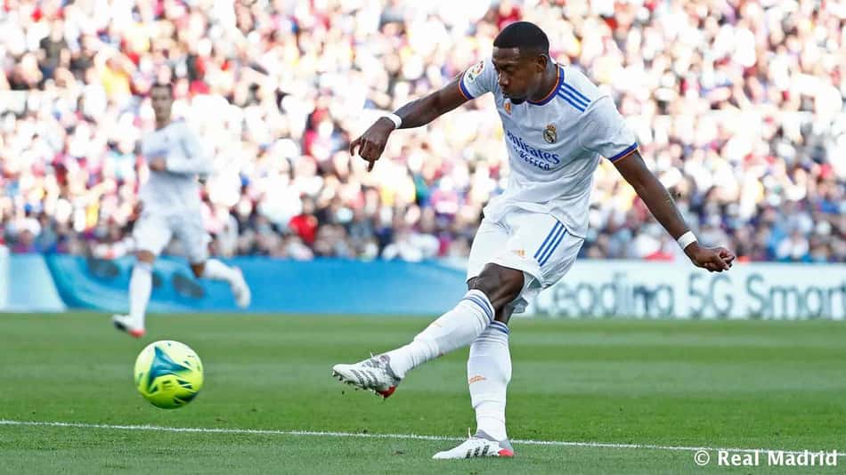 Real Madrid tem problemas às vésperas de clássico espanhol