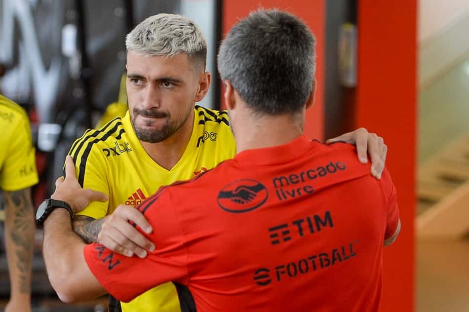 Flamengo: Arrascaeta treina à parte e é dúvida para o clássico contra o Fluminense