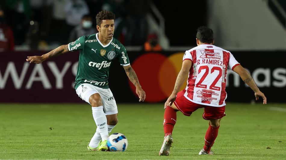 Marcos Rocha, do Palmeiras, é o único brasileiro a disputar dez Libertadores consecutivas