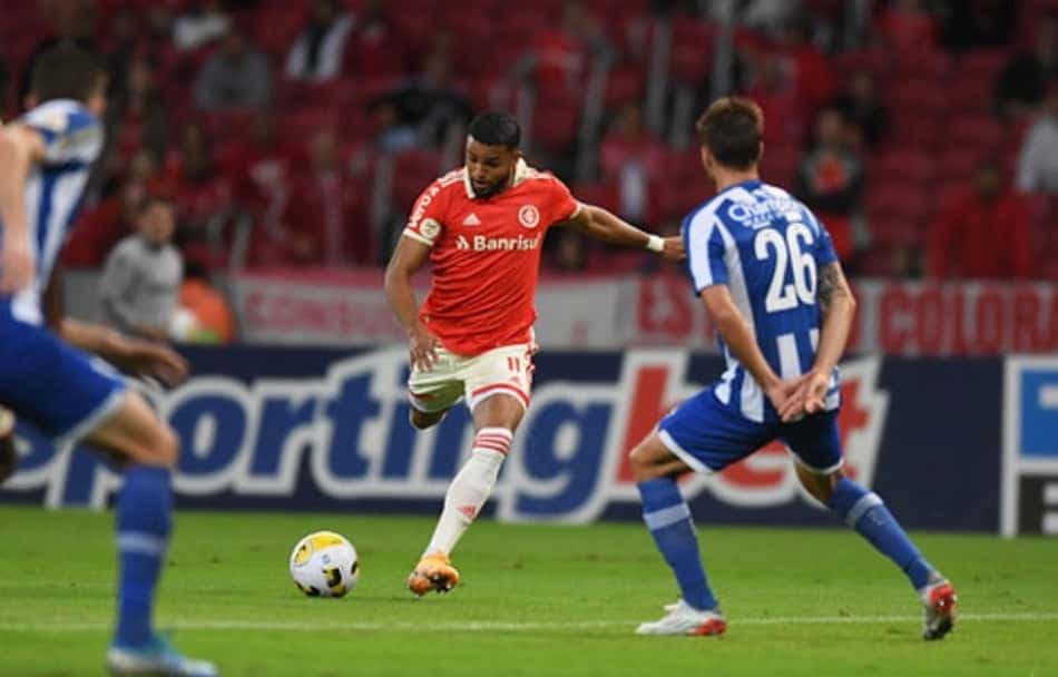 Jornalista afirma que Wanderson, do Internacional, tem situação monitorada pelo Flamengo