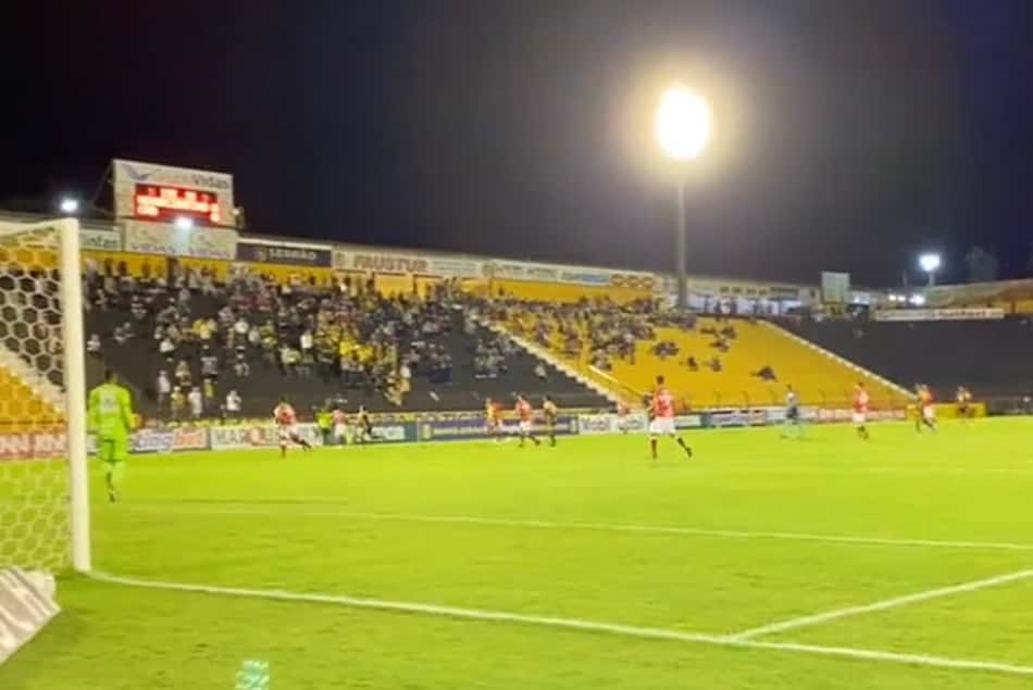 Com gol contra, Novorizontino vira sobre o CRB e sobe na tabela da Série B