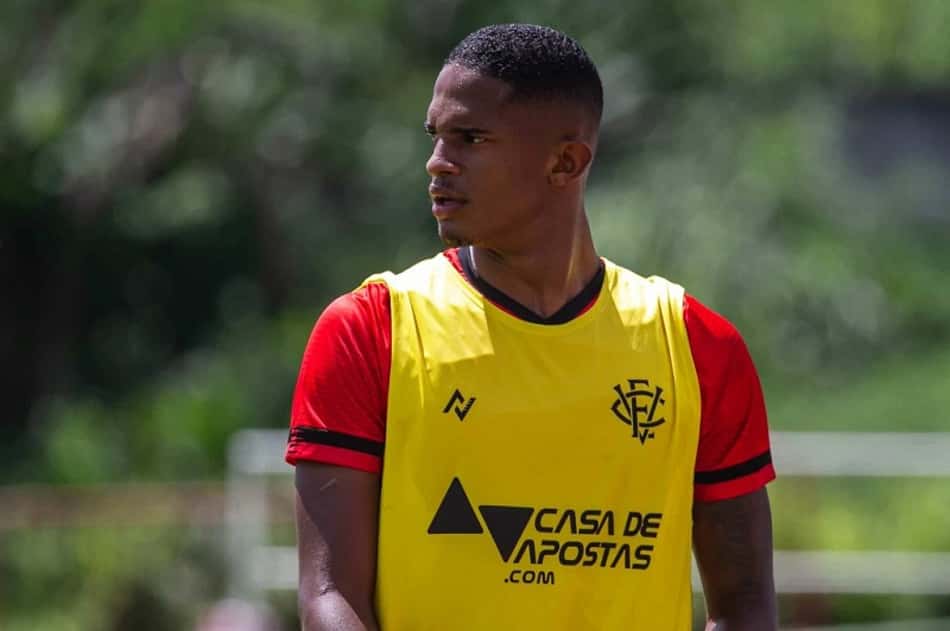 Questão judicial fez Bragantino desistir de contratar nome anunciado pelo Fortaleza