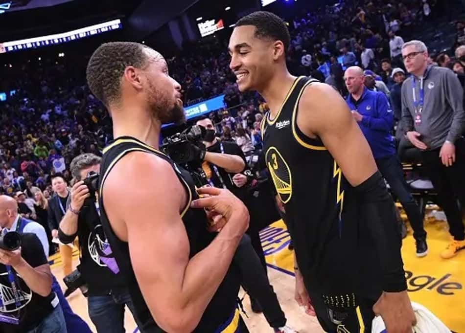 Poole e Curry comandam segunda vitória do Warriors sobre o Grizzlies