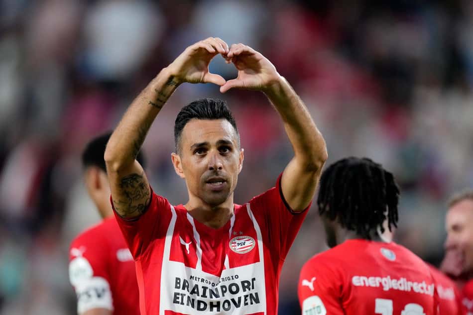 Após recusar o Botafogo, Eran Zahavi é anunciado por novo clube