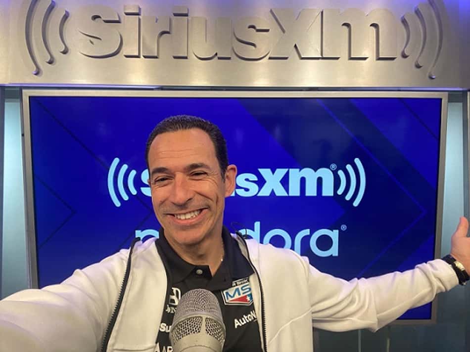 Papo com Helio Castroneves: 'Chegou o Super May!'