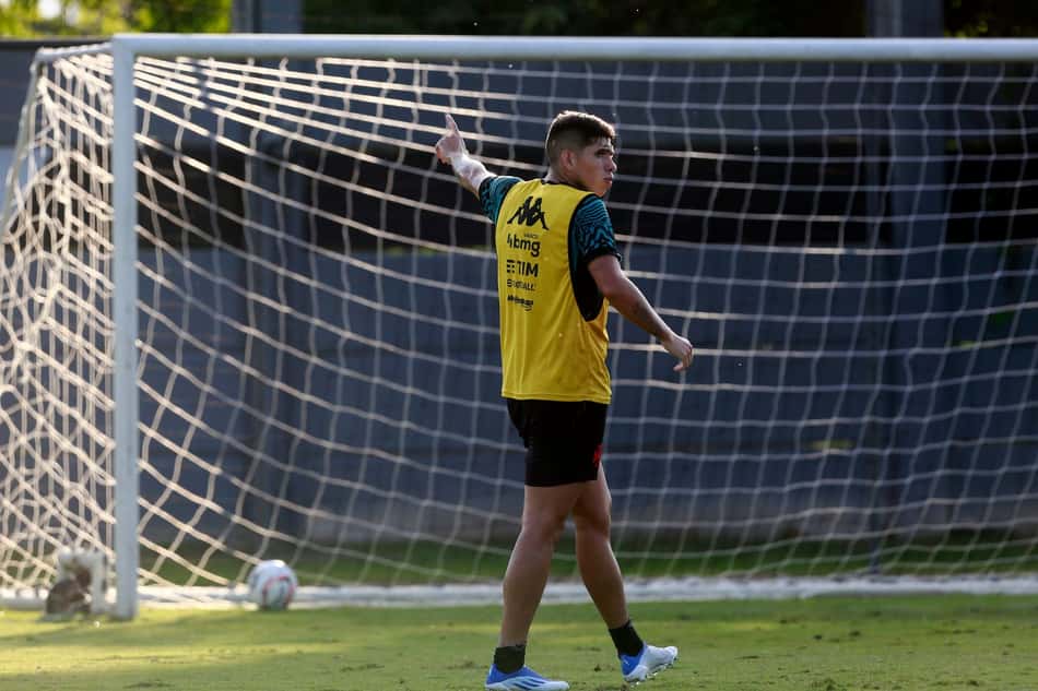 Vasco está escalado para partida contra o Brusque e Palacios é titular pela primeira vez