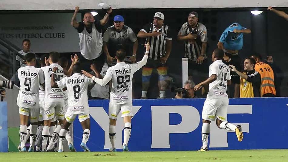 Santos teve lucro de R$ 131 mil na classificação diante do Coritiba