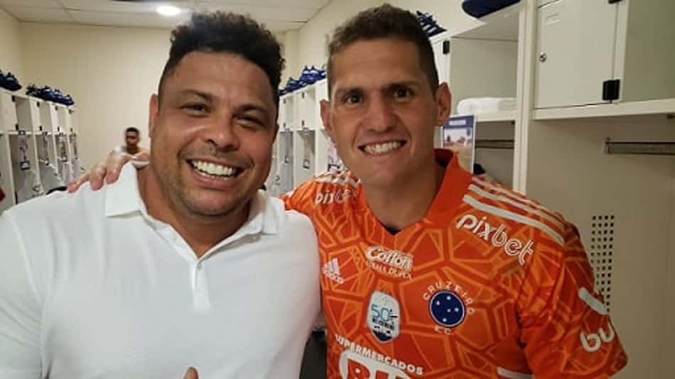 Rafael Cabral não sofre gols há cinco jogos e se firma na meta do Cruzeiro