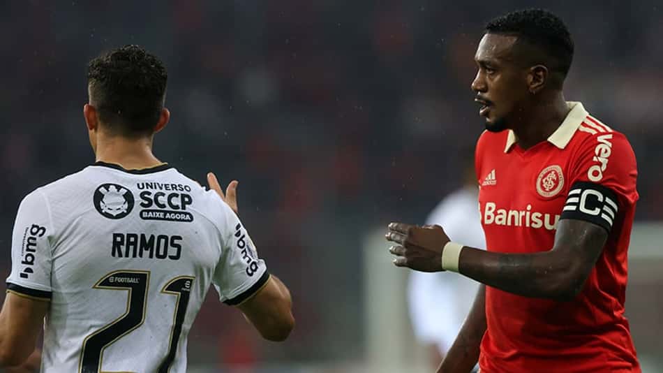 Neto defende jogador do Corinthians após acusação de racismo e se posiciona contra 'cancelamento'