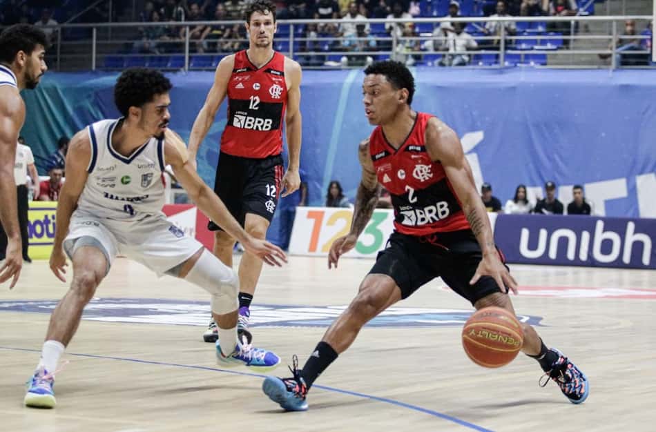 Flamengo bate o Minas e fica a uma vitória de se garantir na final do NBB