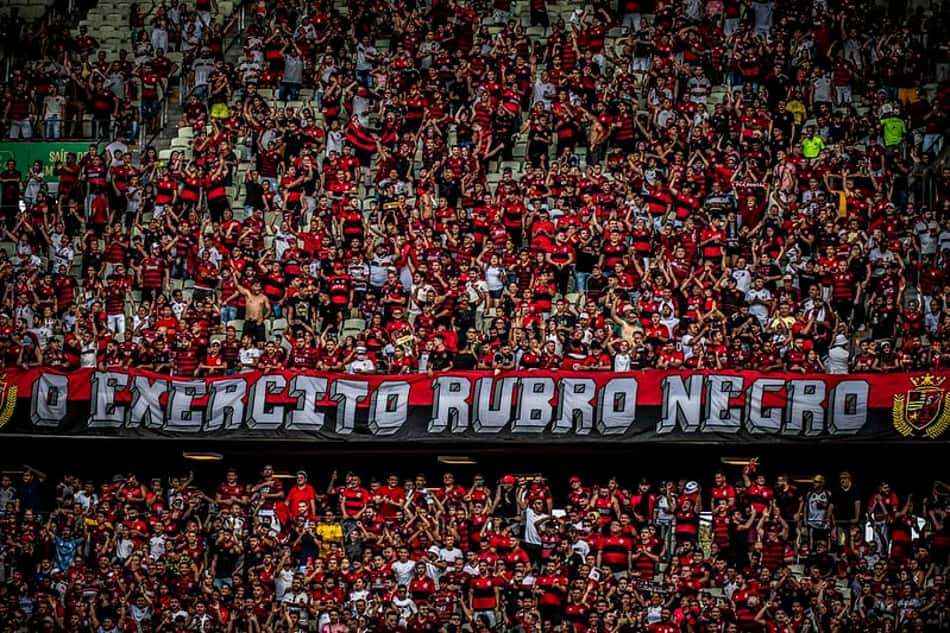 Torcida do Flamengo esgota ingressos para o jogo contra o Santos