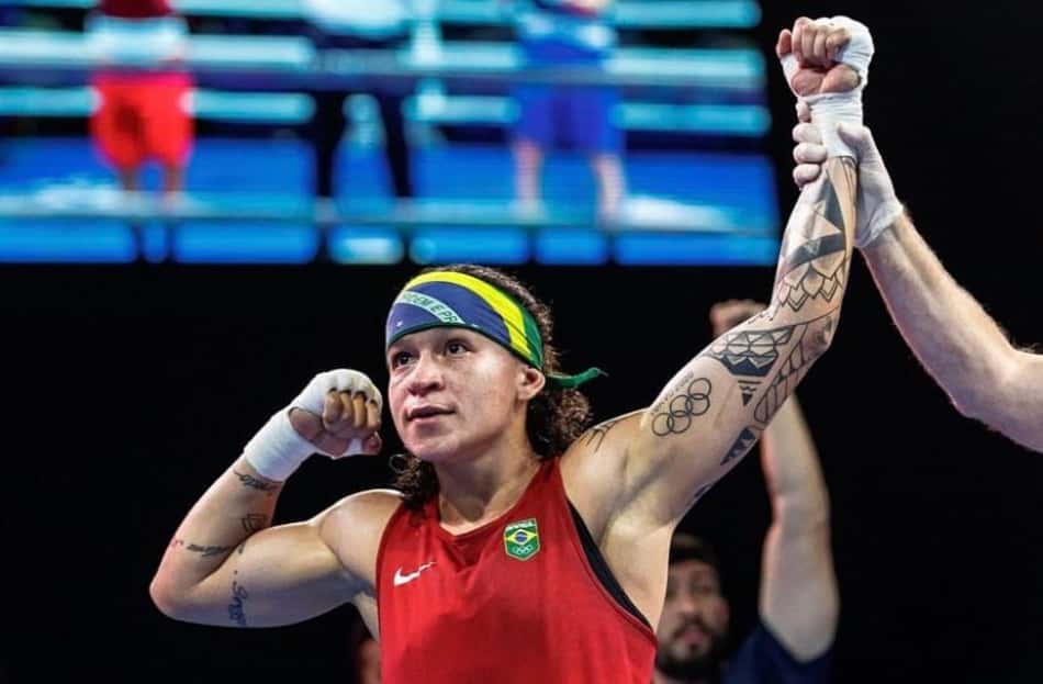 Beatriz Ferreira e Caroline de Almeida vão à semifinal do Mundial de boxe e já garantem medalhas