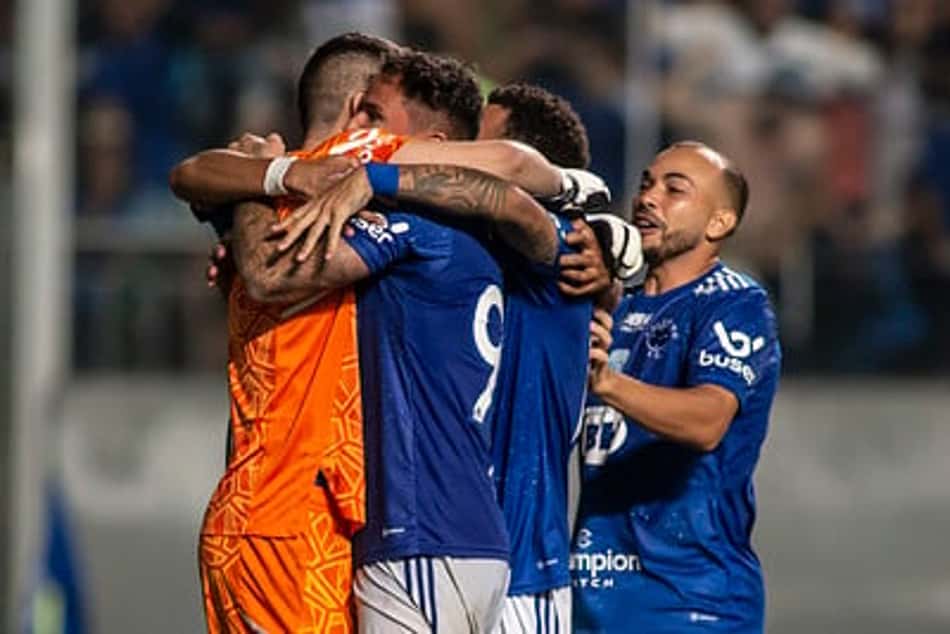 Líder da Série B, Cruzeiro está perto de atingir número de vitórias da temporada passada