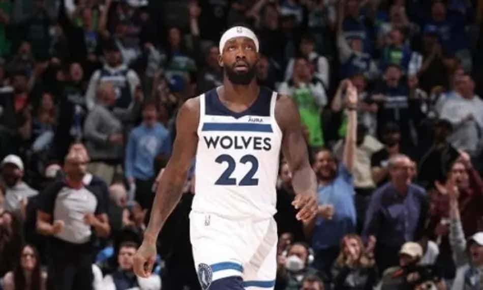 Matt Barnes "invade" discussão e critica Beverley: "Palhaço"