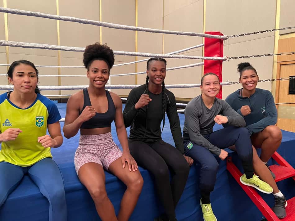 Comissão técnica do Brasil 'adota' atleta de Cabo Verde no Mundial de boxe feminino