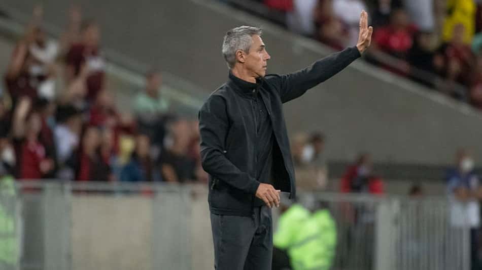 Após classificação do Flamengo, Paulo Sousa afirma: 'Eu paguei para estar nesse clube e serei feliz'