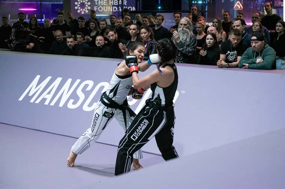 Brasileira da Pitbull Brothers nocauteia na estreia da quarta temporada do Karate Combat