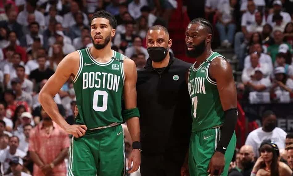 Ime Udoka: "Tatum e Brown deixaram vitória do Celtics escapar"