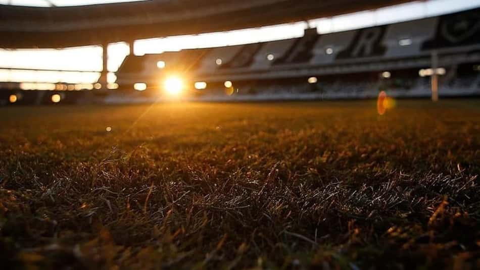 Botafogo anuncia que fará melhorias no gramado do Nilton Santos para a partida contra o Goiás